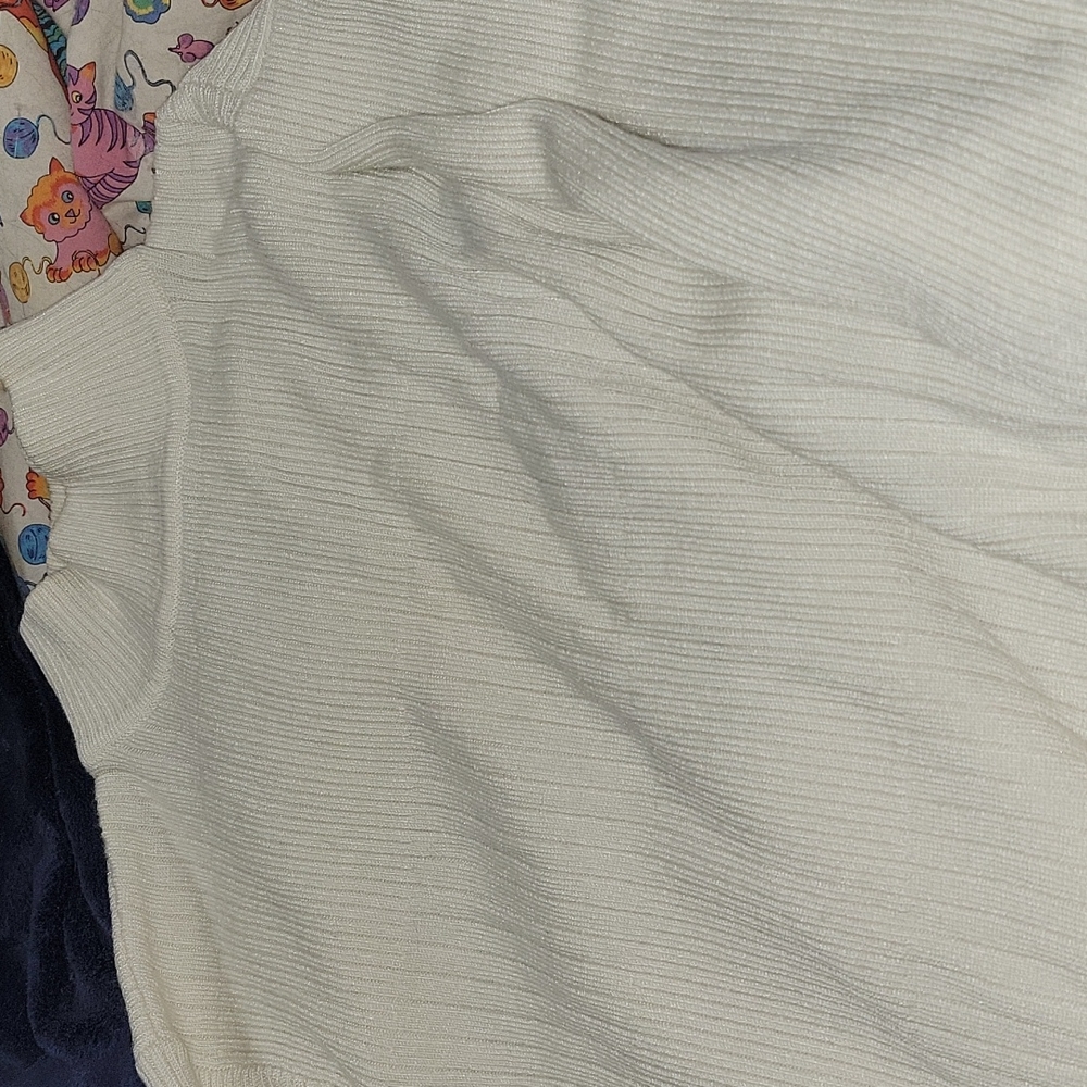 Women's long sleeve sweater